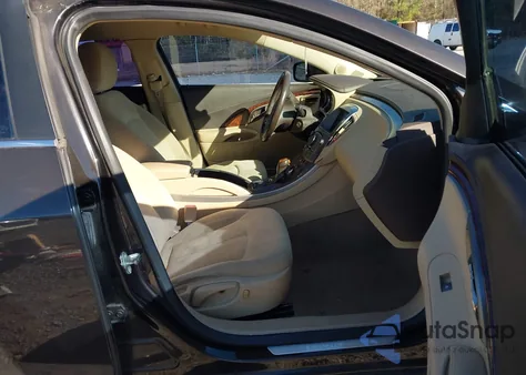 2013 Buick Lacrosse z USA, uszkodzony, nr VIN 1G4GA5E33DF244154